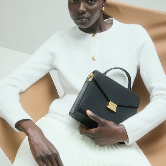 QUINCE Italian Leather Top Handle Crossbody Satchel NWOT in black - Picture 4 of 10